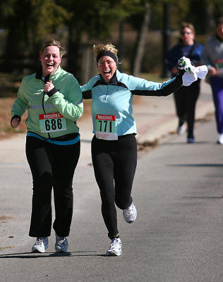 HAPPY RUNNERS