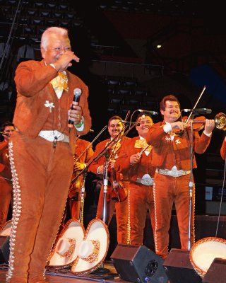 Mariachi Los Camperos 2008-09.jpg