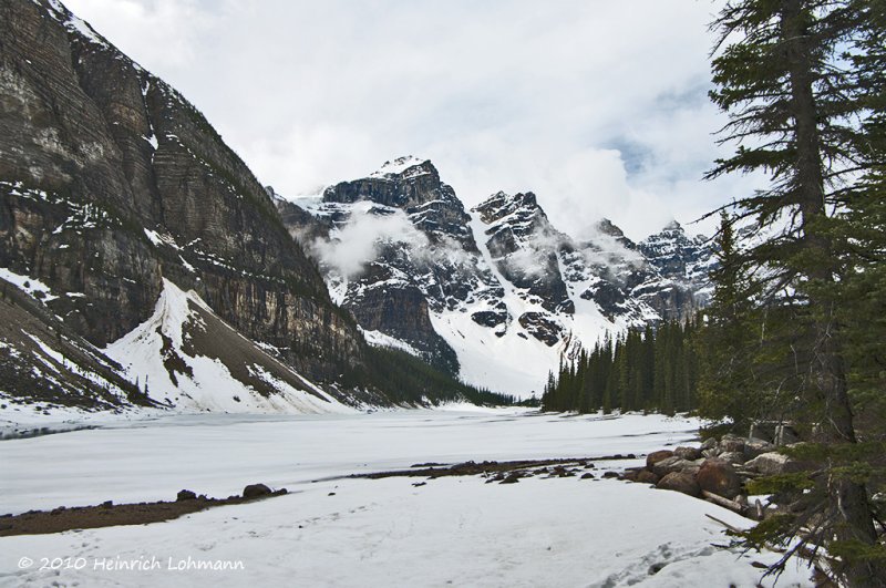 K221479-Moraine Lake.jpg