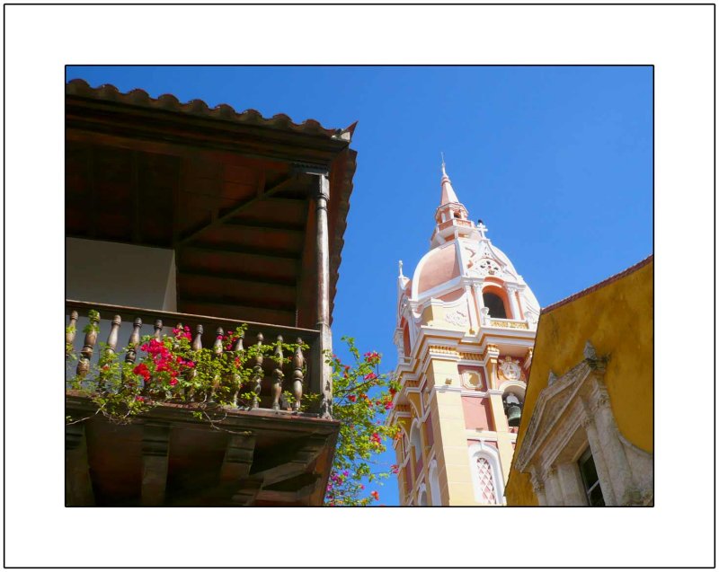Essential Cartagena:<br>Balcony and La Catedral