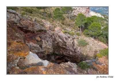 Serra de l'Esquetxe. Les mines de ferro. /Rossell - La Pobla de Benifass.