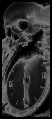 Skull Clock.JPG