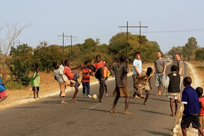 Spontaneous Football on the road