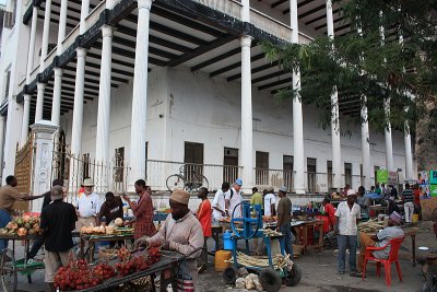 The nightly food market prepares, Stone Town