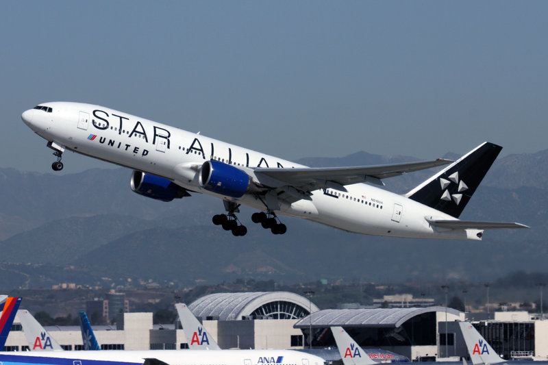 UNITED BOEING 777 200 LAX RF IMG_0701.jpg