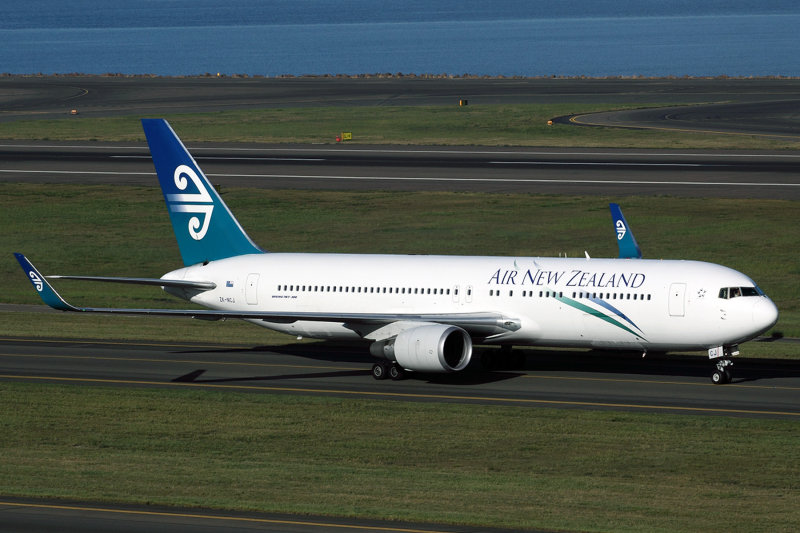 AIR NEW ZEALAND BOEING 767 300 SYD RF IMG_0465.jpg