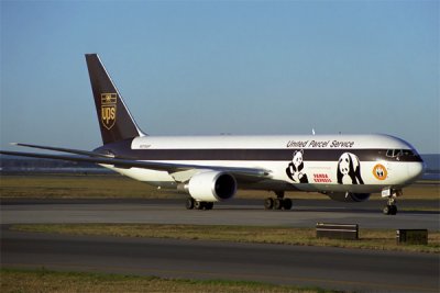 UPS BOEING 767 300F SYD RF 1493 30.jpg