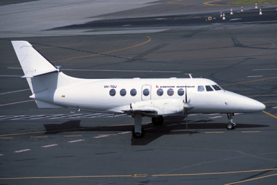 EASTERN AUSTRALIA BAE J31 SYD RF 743 6.jpg