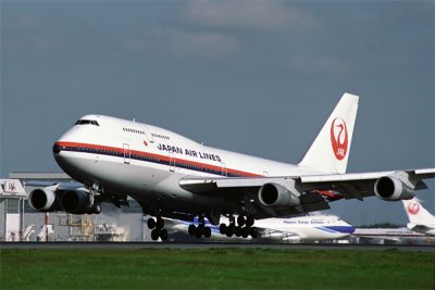 JAPAN AIRLINES BOEING 747 300 NRT RF 427 3.jpg