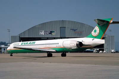 EVA AIR MD90 MFM RF 1907 21.jpg