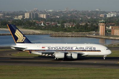 SINGAPORE AIRLINES AIRBUS A380 SYD RF IMG_4578.jpg