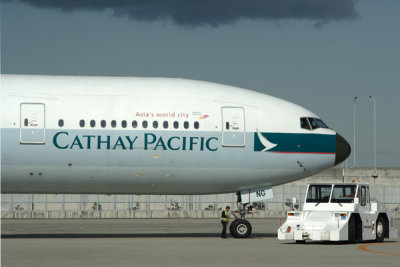 CATHAY PACIFIC BOEING 777 300 KIX RF IMG_4606.jpg