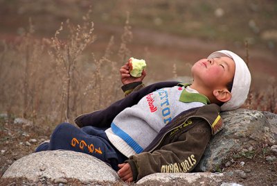 Enjoying apple, enjoying sunshine