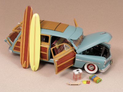 DM 49 MERCURY SURF WOODIE (5).JPG