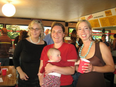 Arwen & Corrina with Heidi & her sister, Stephanie