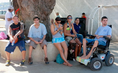 IMG_6361crowd.JPG