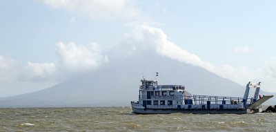 Ferry to Omeleppe Island