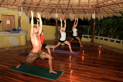 Nica Yoga in El Camino del Sol