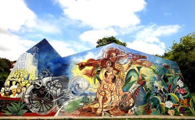 DSC00047mural3.JPG