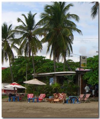 The beach side of Ricardo's Bar
