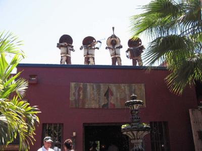 And mariachis on top of the roof
