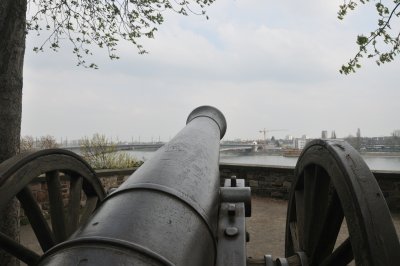 Bonn - guarding the Rhine