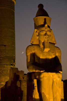 Luxor-16