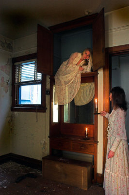Upper-Berth_17504-02.jpg