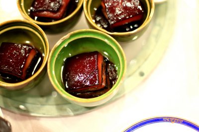 tong po pork, more sweet than sour, hangzhou