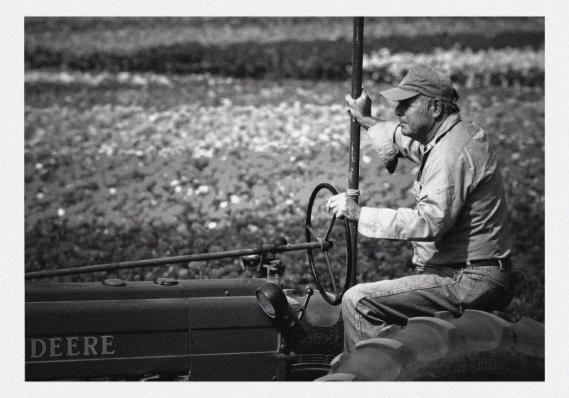 <b>3rd</b><br>J DEERE<br>by Norbert