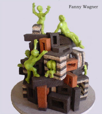 Angriff auf die Wotrubakirche, Skulptur von Fanny Wagner