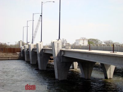 apr_2010_seconnector2.jpg