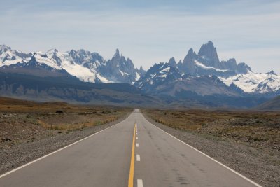 approaching Mount Fitz Roy