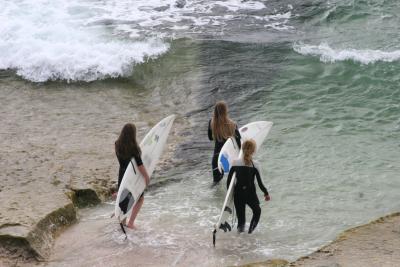 surf girls 3/7