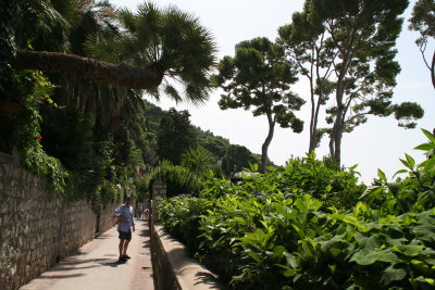 Via di Tragara leads to beach