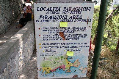 on way to Faraglioni 'bathing area'