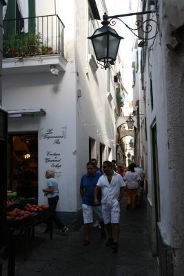 streets in Capri are narrow