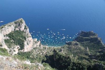 view onto boats from 589 meters