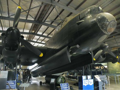 Avro Lancaster 3.jpg