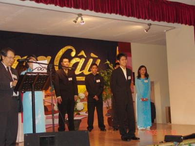 ÐÊM TƯƠNG CẦU PHÁT PHẦN THƯỞNG CỦA QHBCÐVN - VCCSF SCHOLARSHIP AWARD NIGHT , NOV.19, 2005