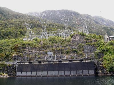 g3/07/383707/3/52943045.464Hydropowerstationlines.jpg