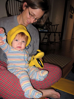 New hat & mittens (thanks, Baba!)