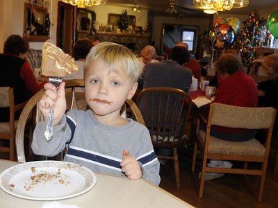No need to cut bites when you can put the whole slice on your fork