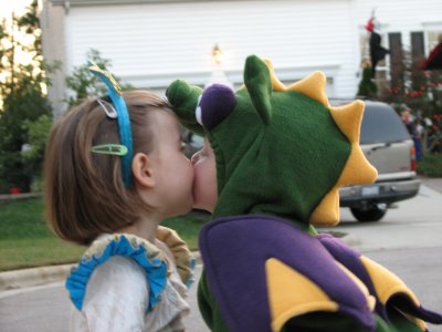 Elizabeth and Connor smooch