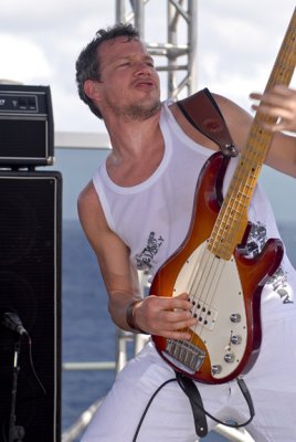 Ron Jonker, bass - Ana Popovic Band
