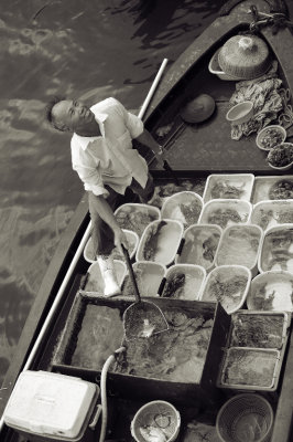 Sai Kung Floating Fish Market