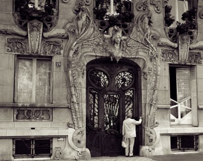 Doorway at No. 29 Avenue Rapp, PARIS