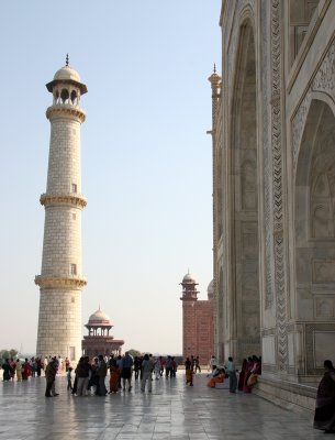  North side of the Taj, base and minaret