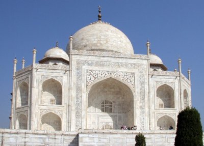 Taj Mahal: Archway of main entry to tomb