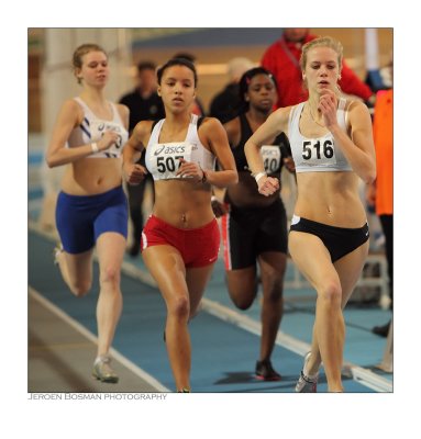 Shanice Stephenson (m.) & Tessa Strijp (r.)